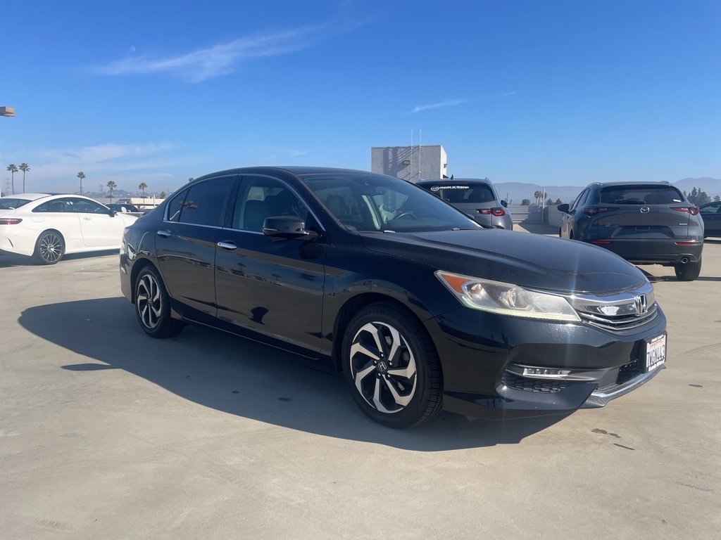 2017 Honda Accord EX-L's photo