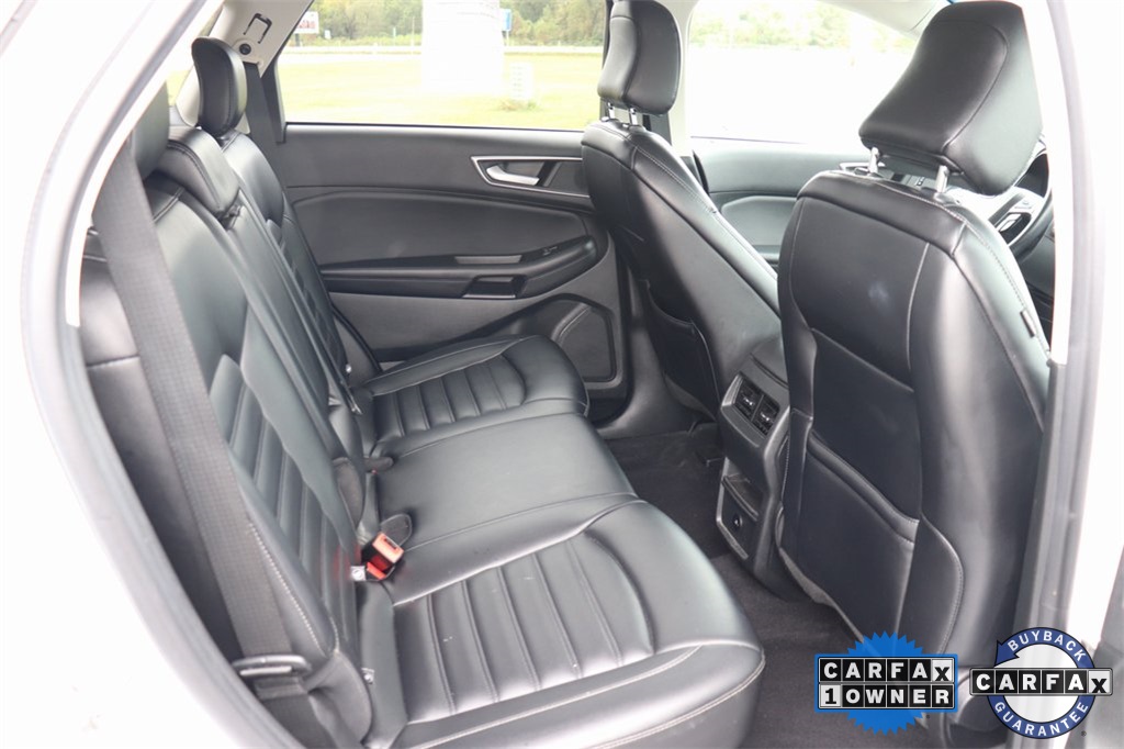 2023 Ford Edge SEL photo 16