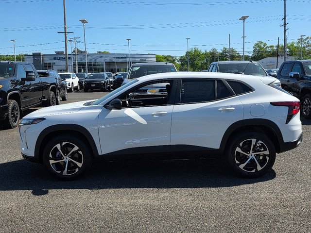 2025 Chevrolet Trax photo 7