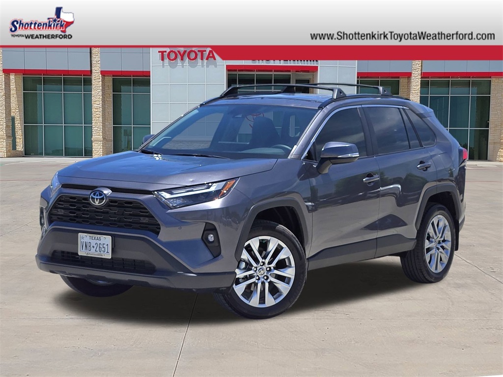2025 Toyota RAV4 XLE Premium
