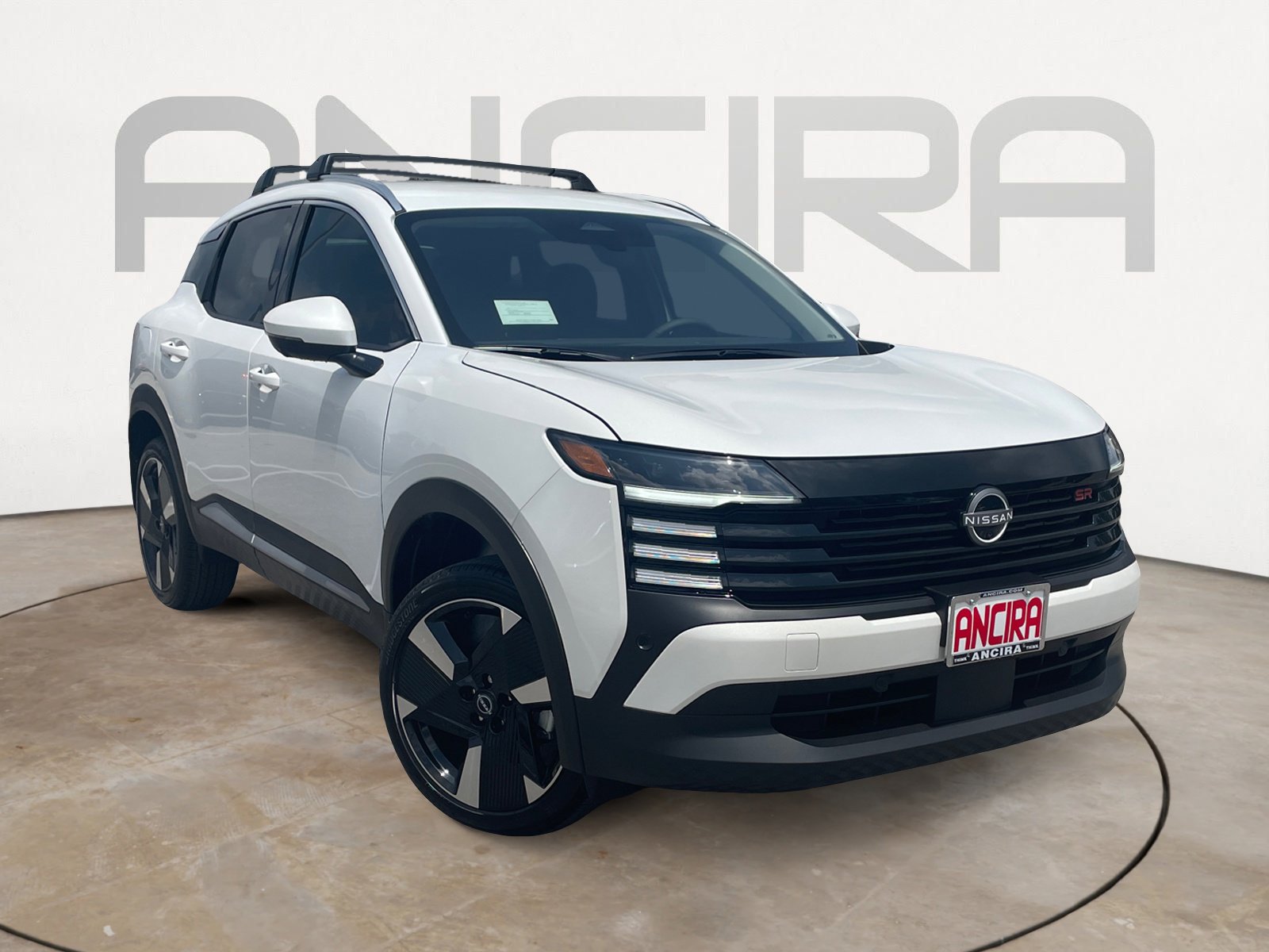 2025 Nissan Kicks SR photo 2