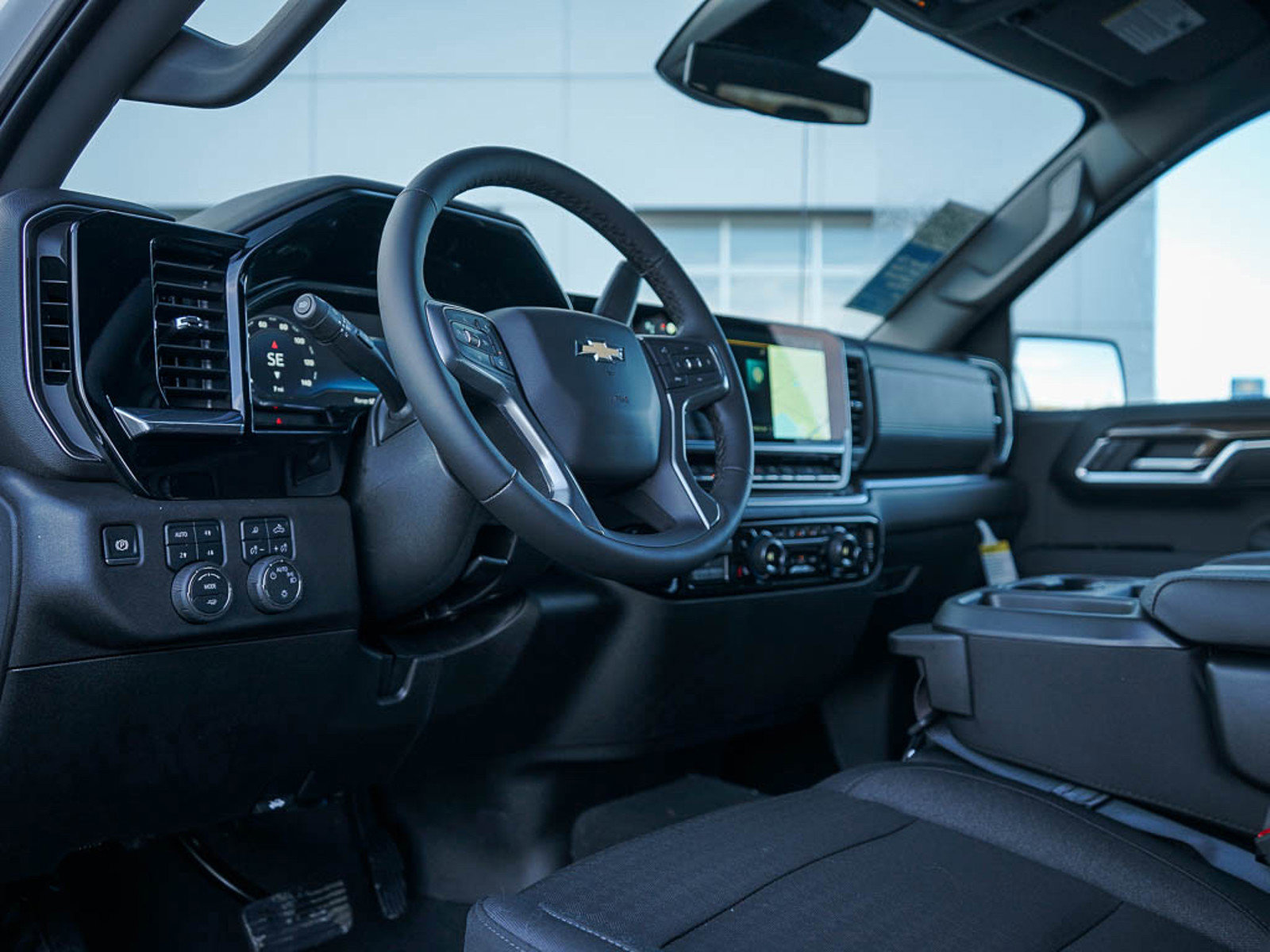 2025 Chevrolet Silverado 1500 LT photo 16
