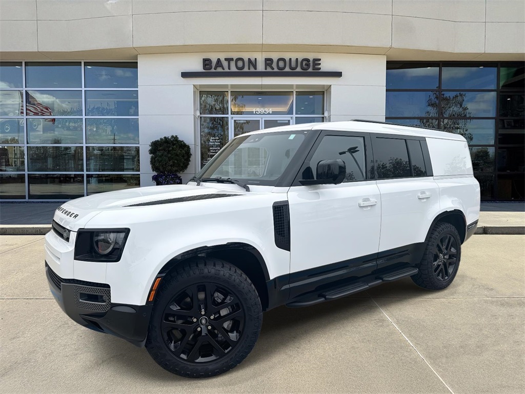 2025 Land Rover Defender Outbound's photo