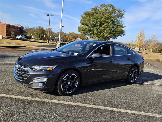 2022 Chevrolet Malibu 1LT photo 3