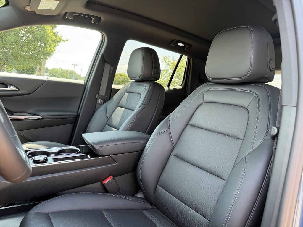 2026 Chevrolet Equinox LT photo 11