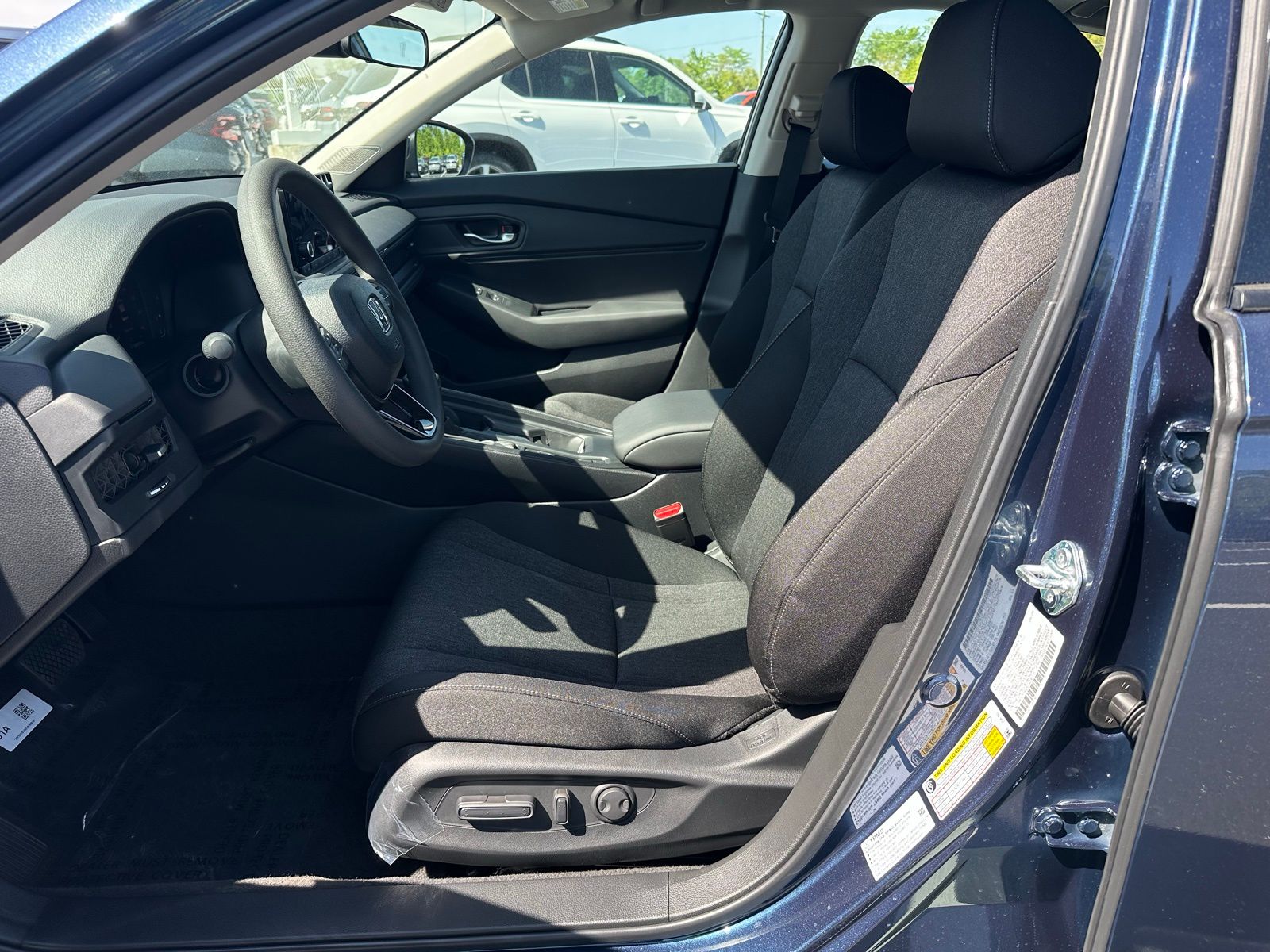 2025 Honda Accord 1.5T SE photo 11