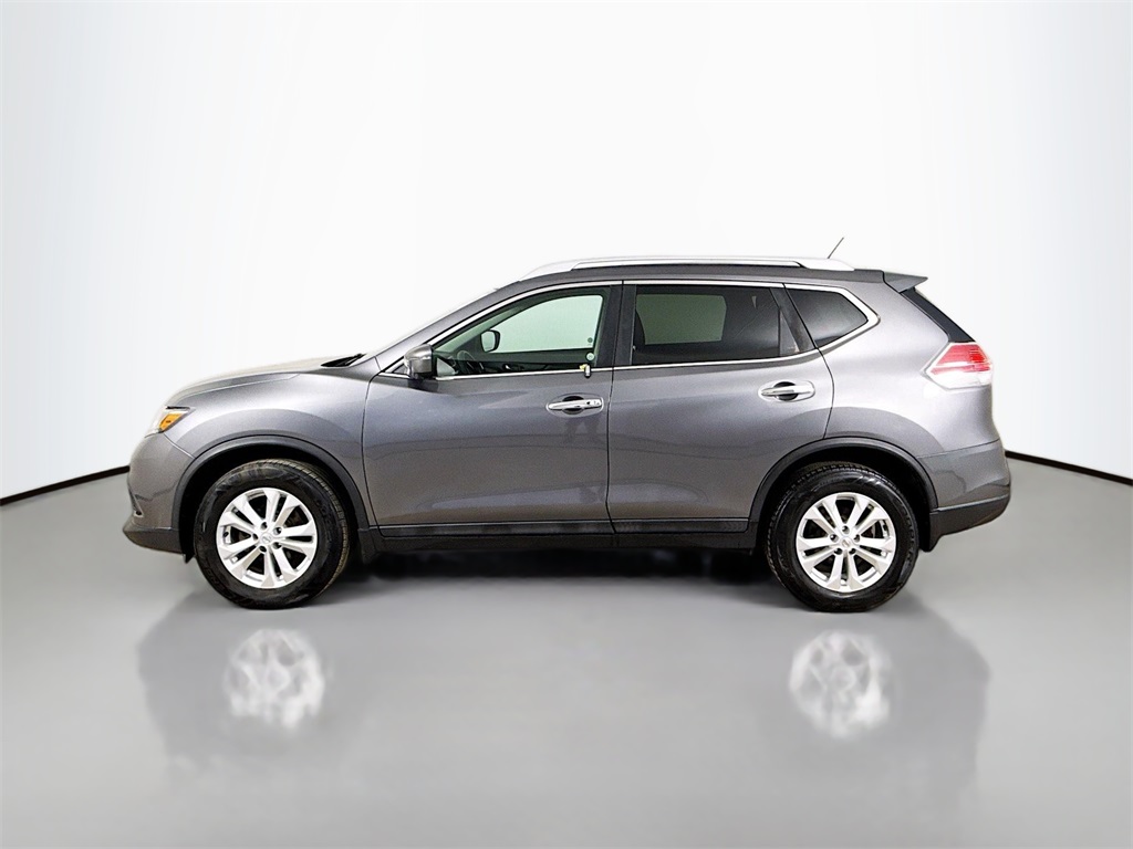 2016 Nissan Rogue SV photo 13