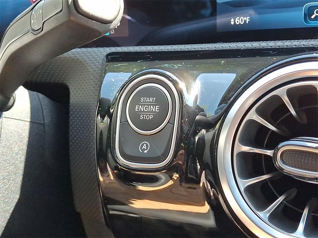 2025 Mercedes Benz CLA 250 4MATIC photo 23