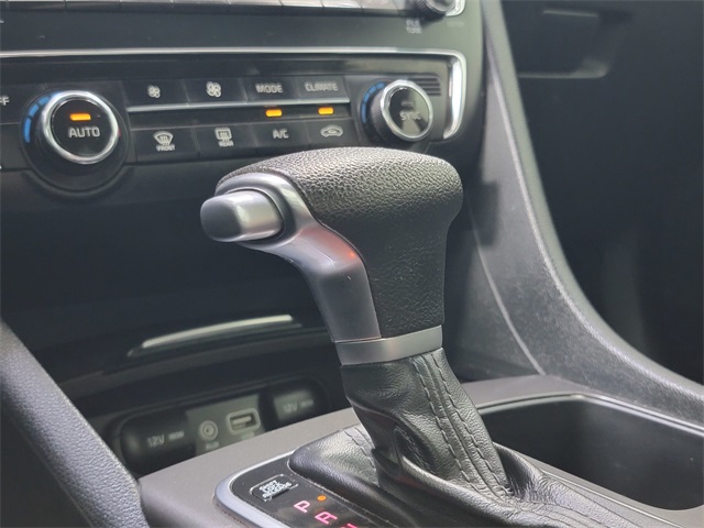 2019 Kia Optima LX photo 19