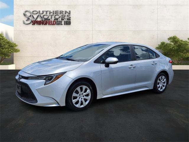 2022 Toyota Corolla LE photo 3