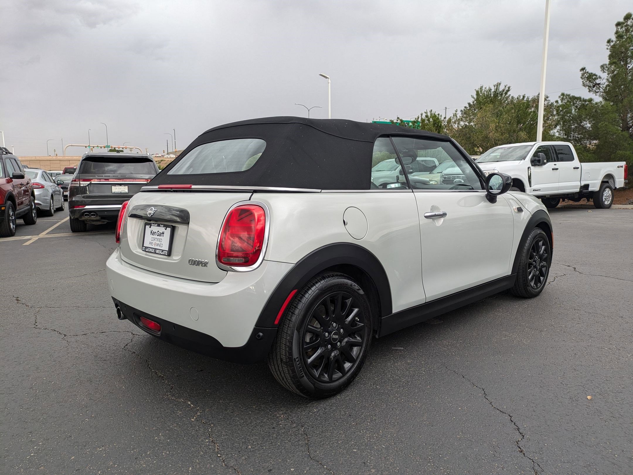 2020 Mini Cooper Convertible photo 3