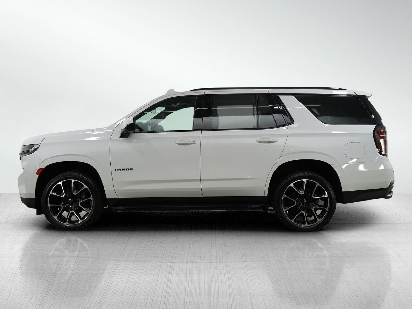 Used 2024 Chevrolet Tahoe RST with VIN 1GNSKRKL3RR118106 for sale in White Bear Lake, Minnesota