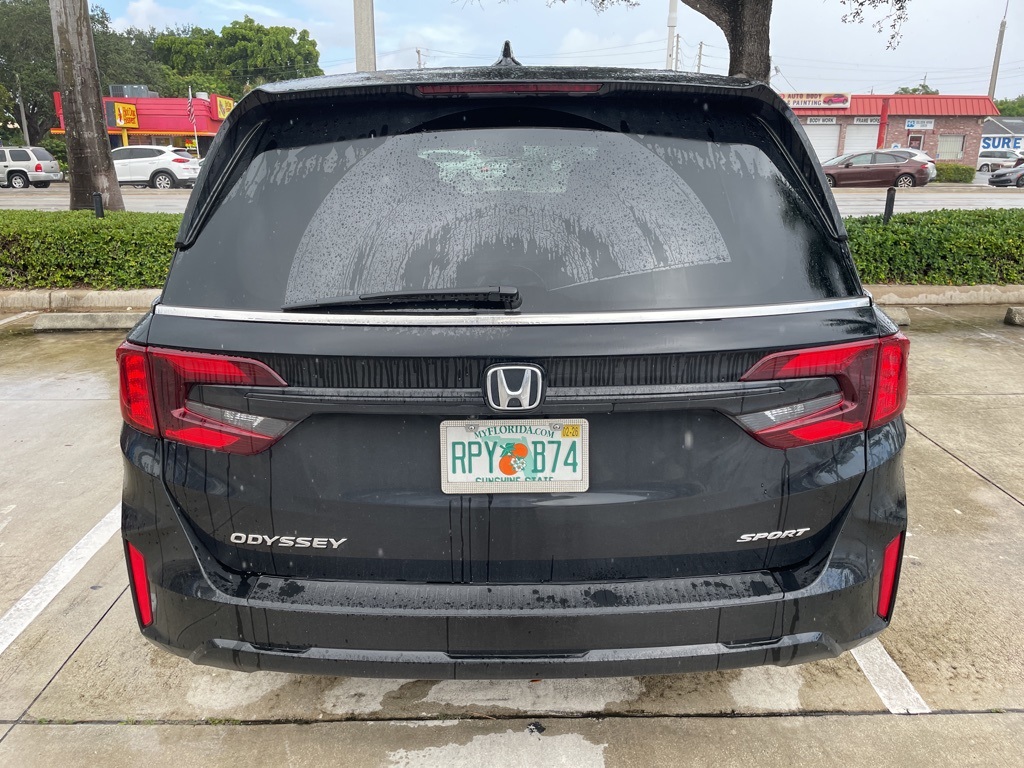 2025 Honda Odyssey photo 4