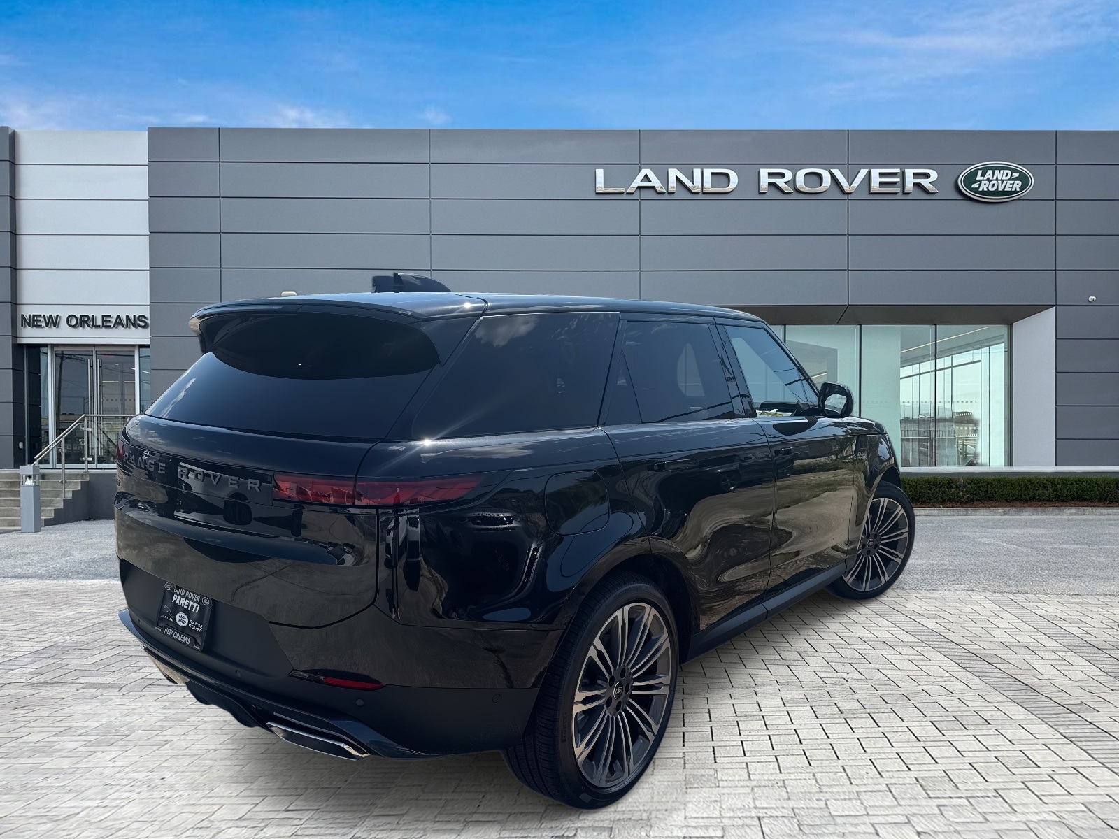 2025 Land Rover Range Rover Sport SE photo 4