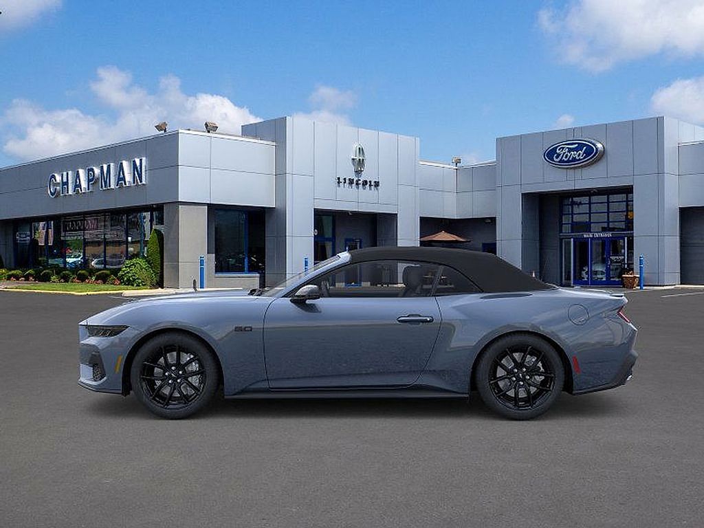 2025 Ford Mustang GT Premium Convertible photo 3