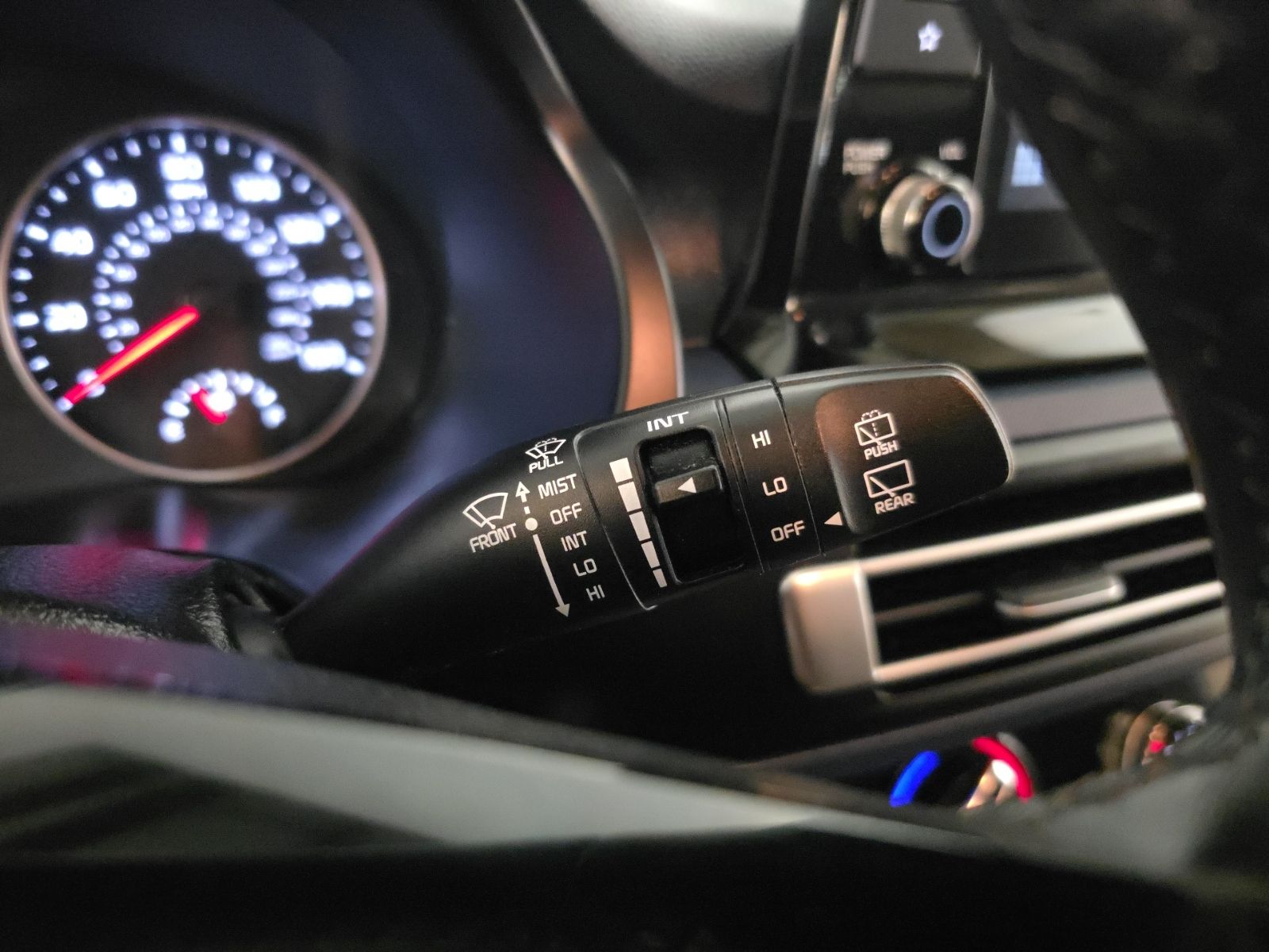2021 Kia Seltos S photo 13