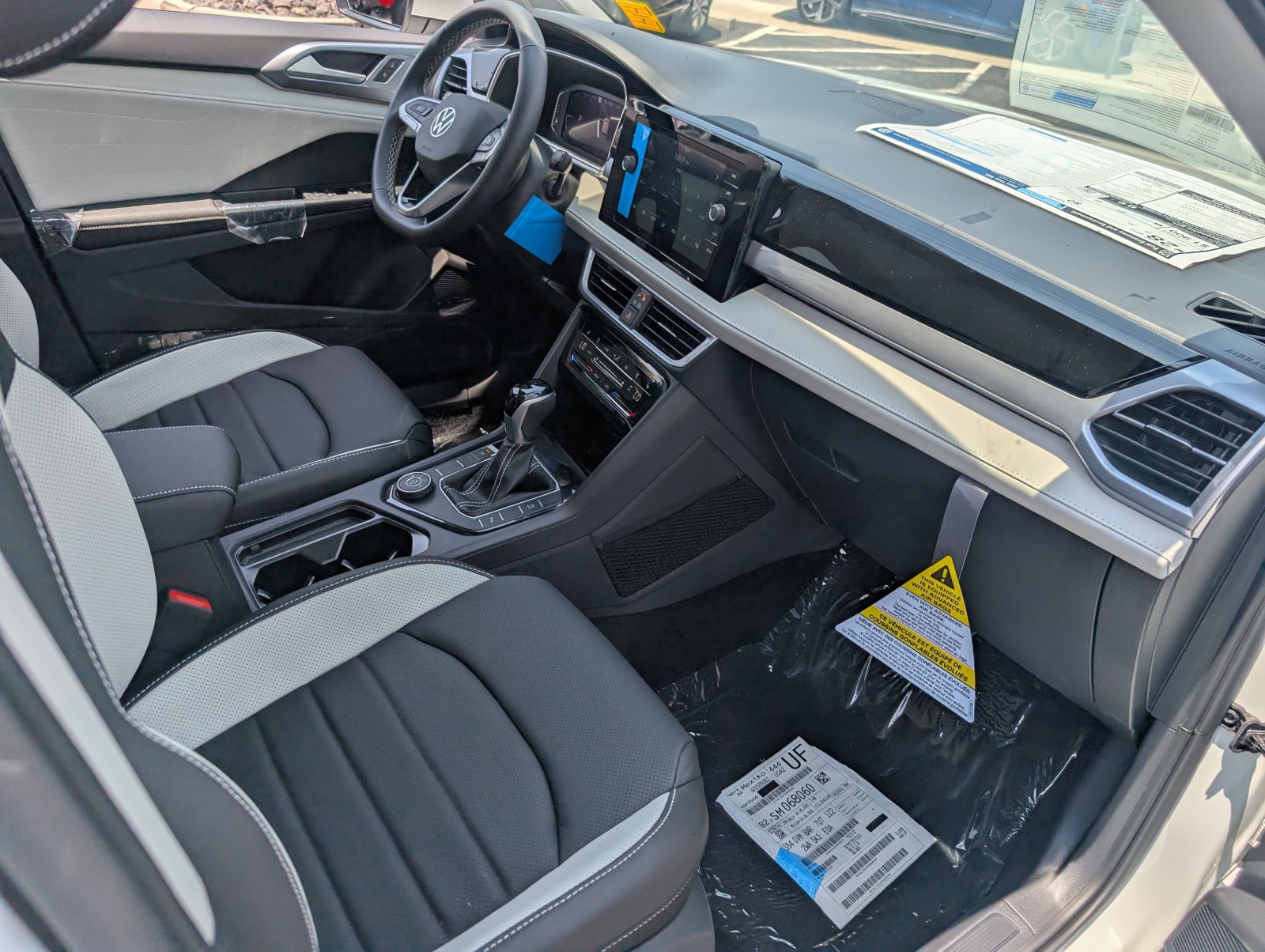 New 2025 Pure White Volkswagen SEL image 23