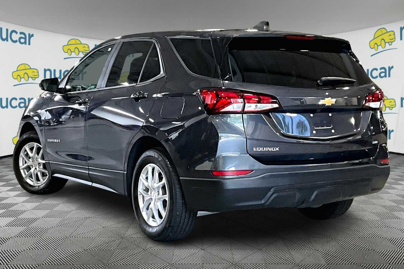 2022 Chevrolet Equinox LS photo 4