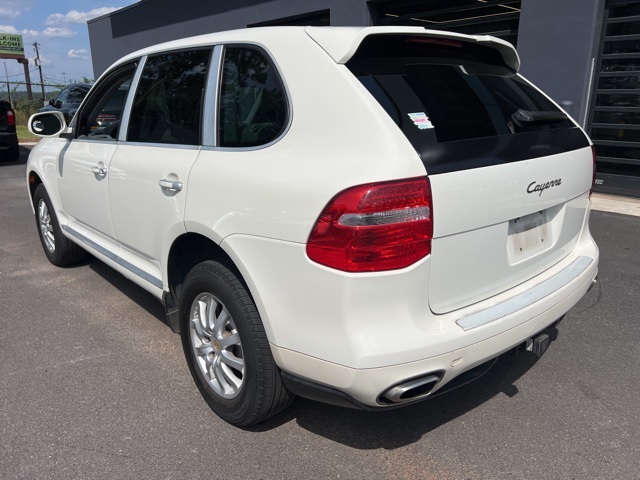 2010 Porsche Cayenne Base photo 3