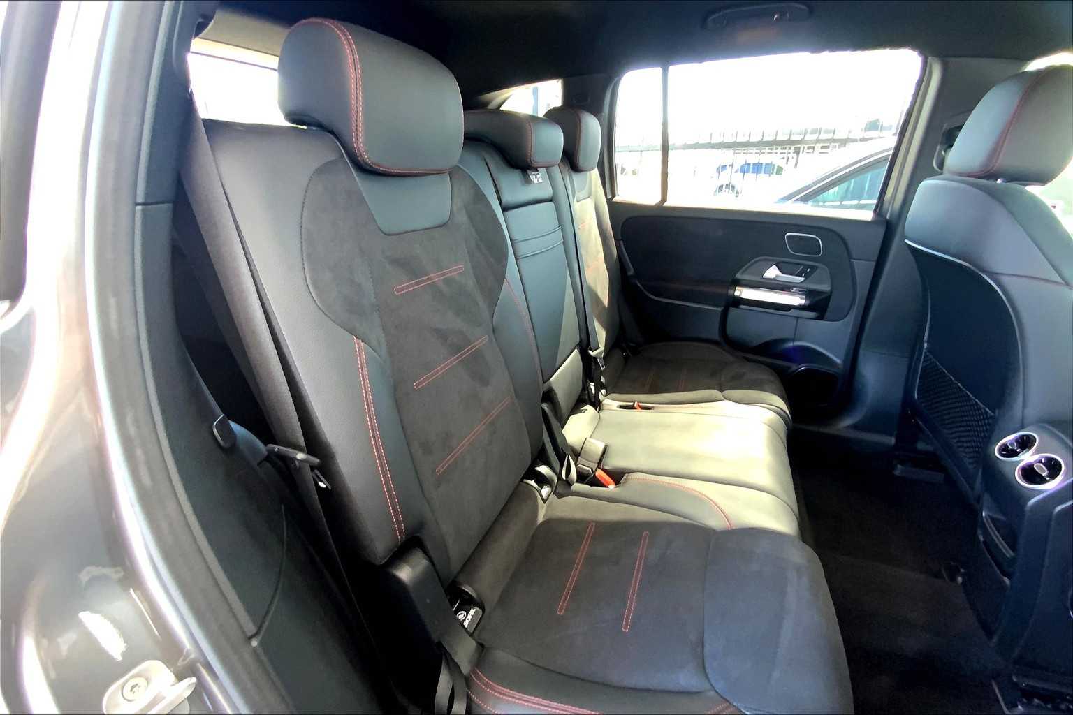 2023 Mercedes Benz EQB 350 4MATIC photo 18