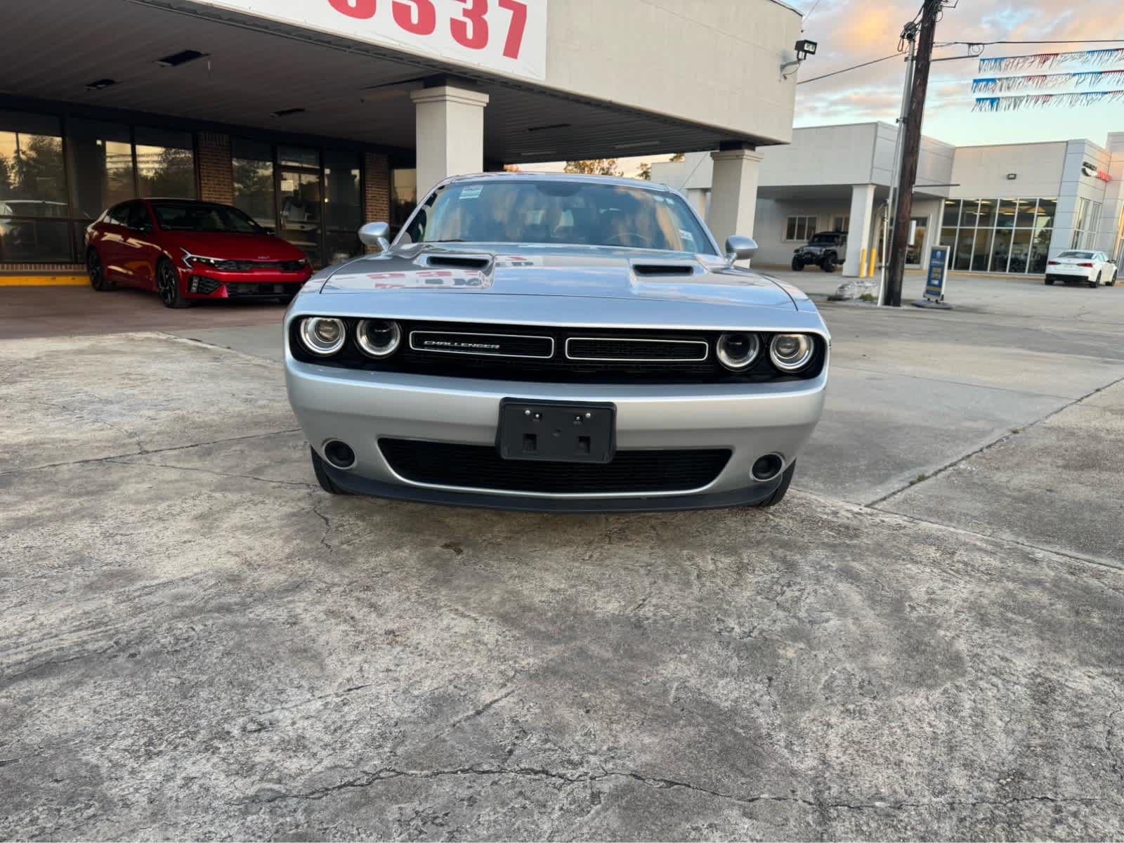 2023 Dodge Challenger SXT photo 4