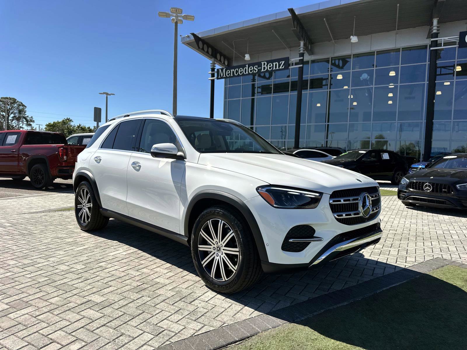 2026 Mercedes Benz GLE 350 4MATIC photo 2