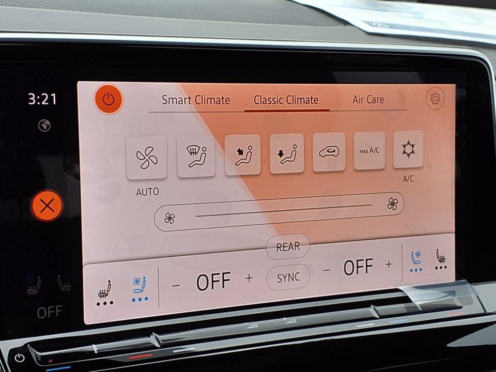 2025 Volkswagen Atlas Peak Edition SE photo 17
