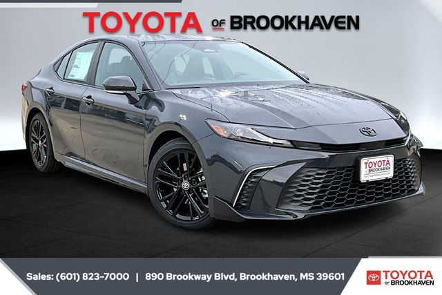 2026 Toyota Camry SE's photo