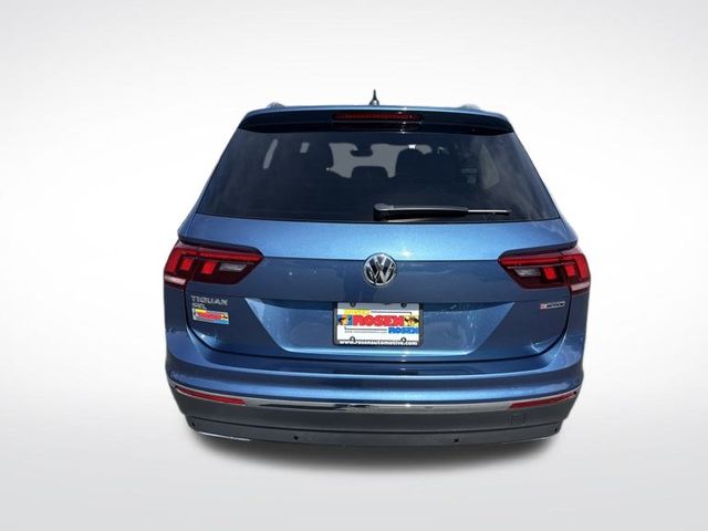 2020 Volkswagen Tiguan SEL photo 4