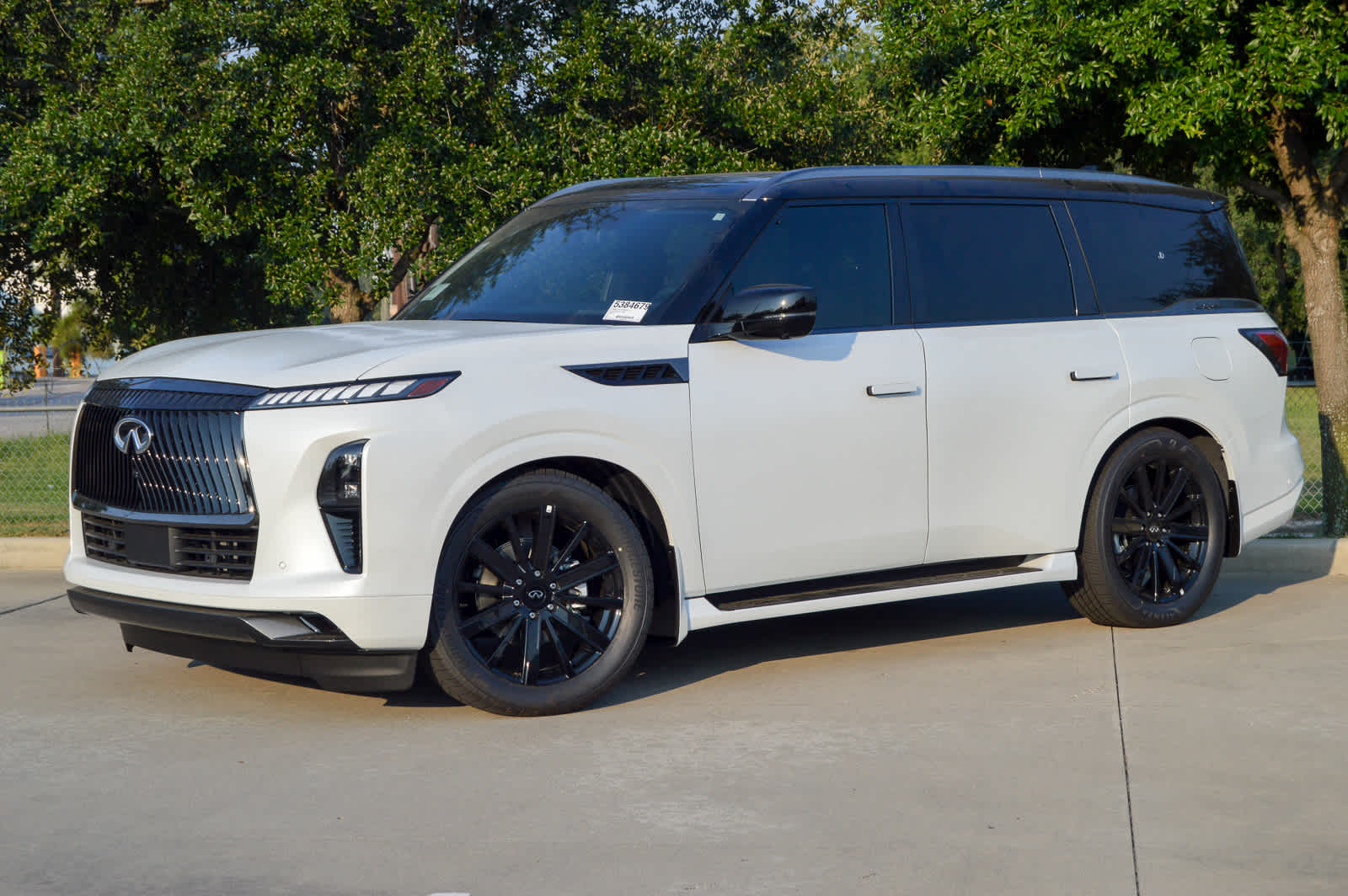 2026 INFINITI QX80 Autograph's photo