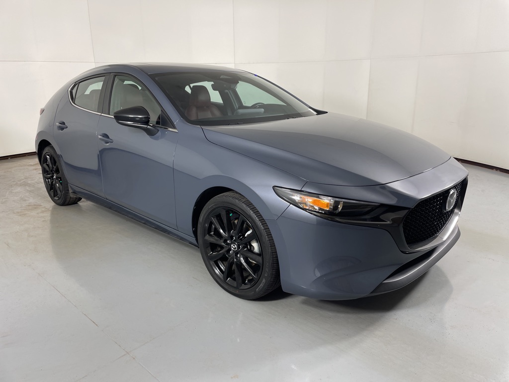 2024 Mazda Mazda3 2.5 s Carbon photo 2