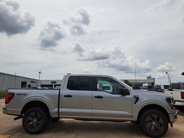 2025 Ford F-150 STX photo 4