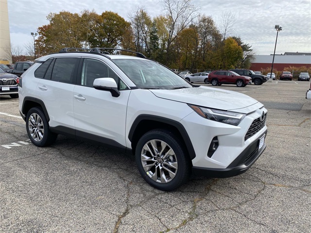 2025 Toyota RAV4 XLE Premium's photo