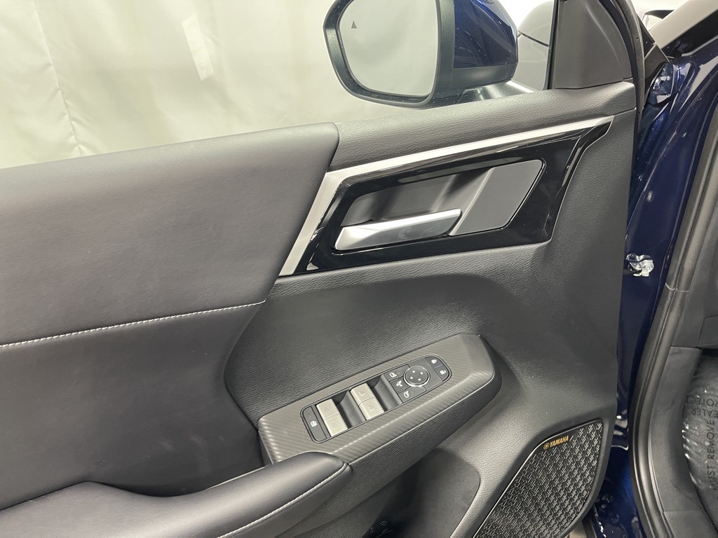 2025 Mitsubishi Outlander SE photo 19