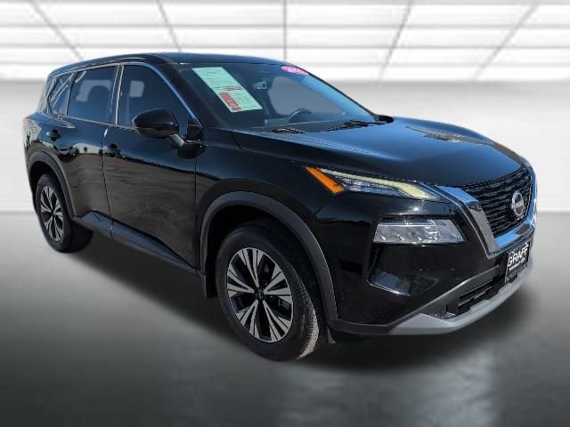 2022 Nissan Rogue SV's photo
