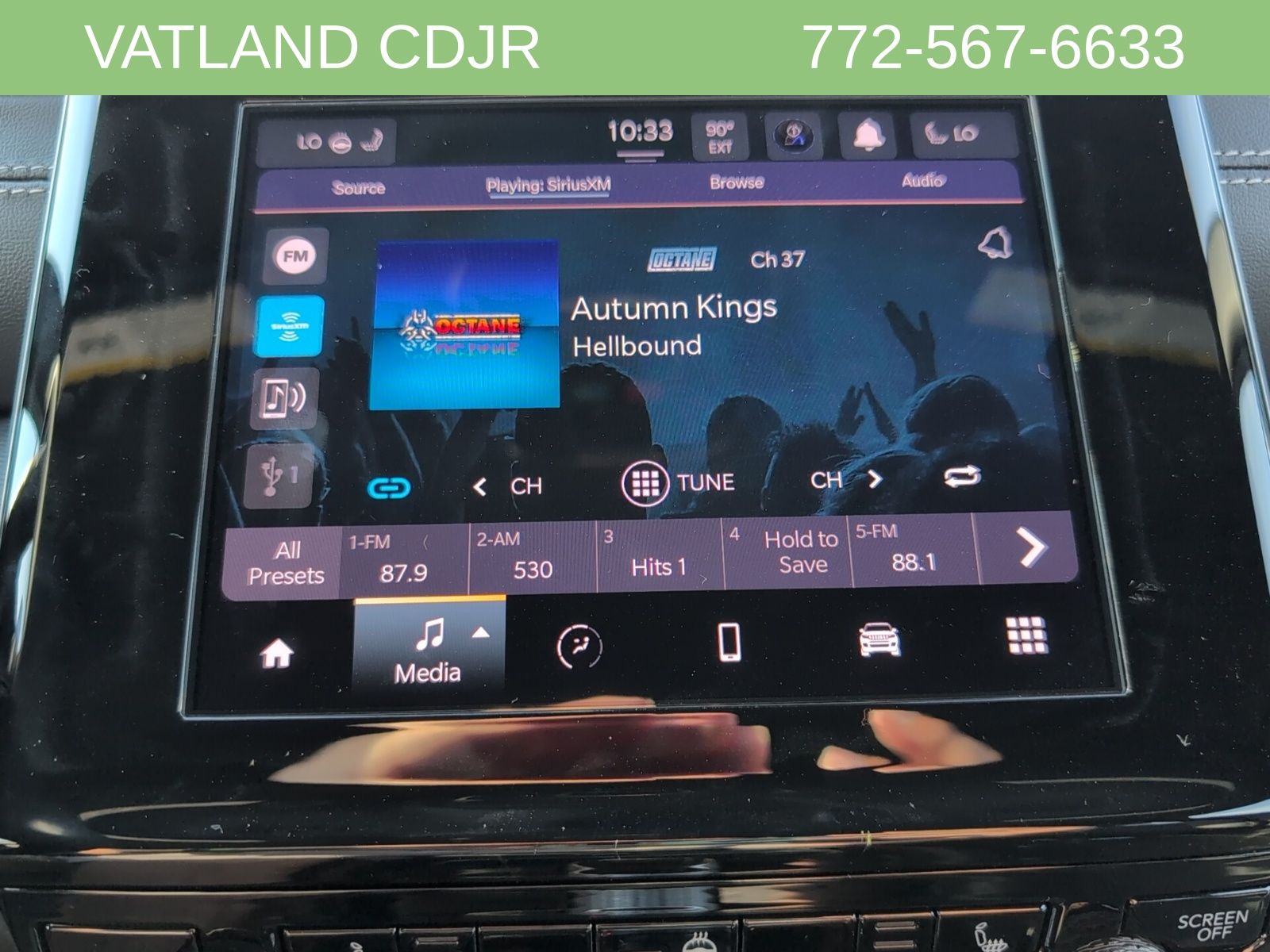 2025 Jeep Grand Cherokee Laredo Altitude photo 18