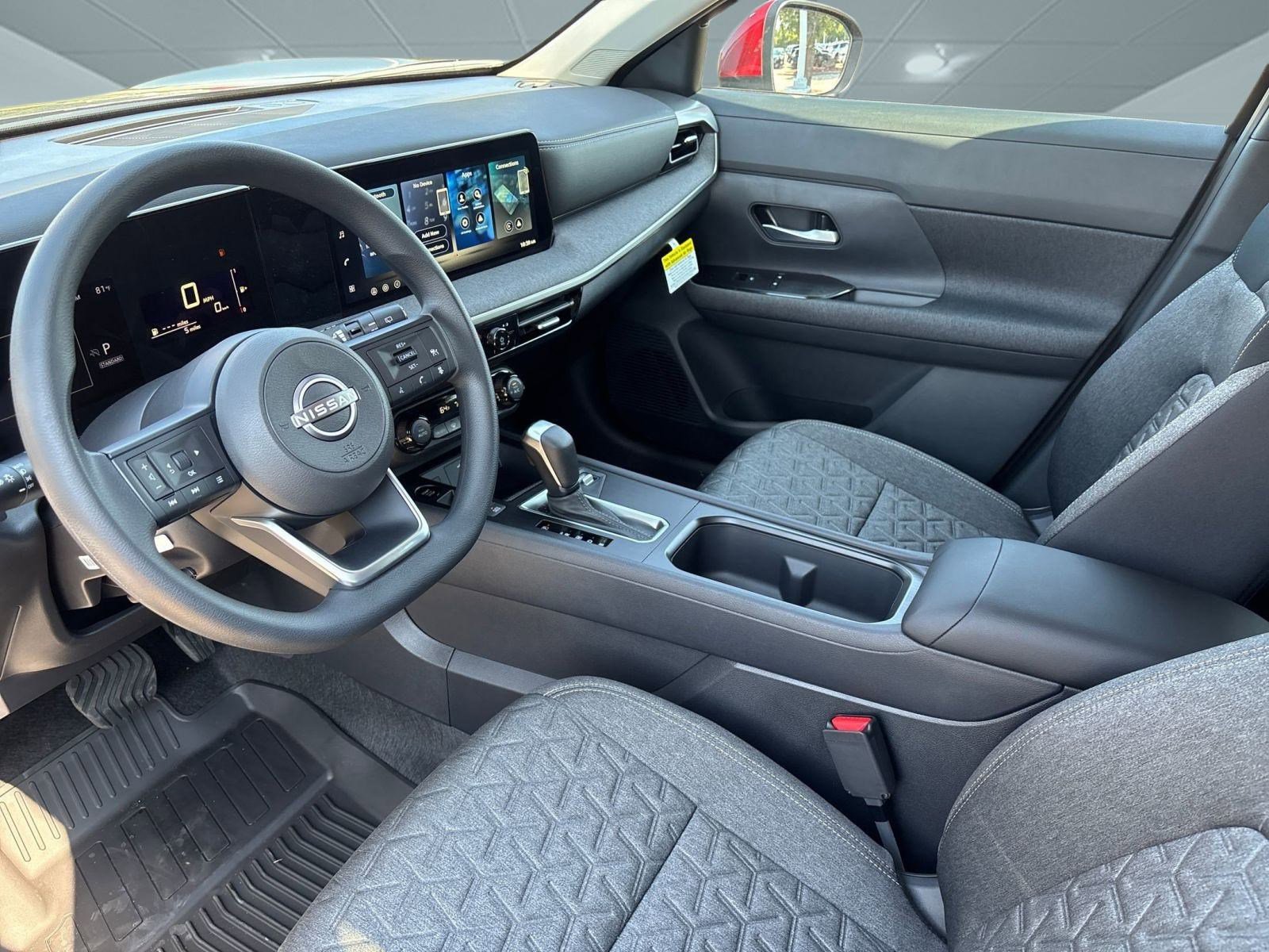 2026 Nissan Kicks SV photo 4