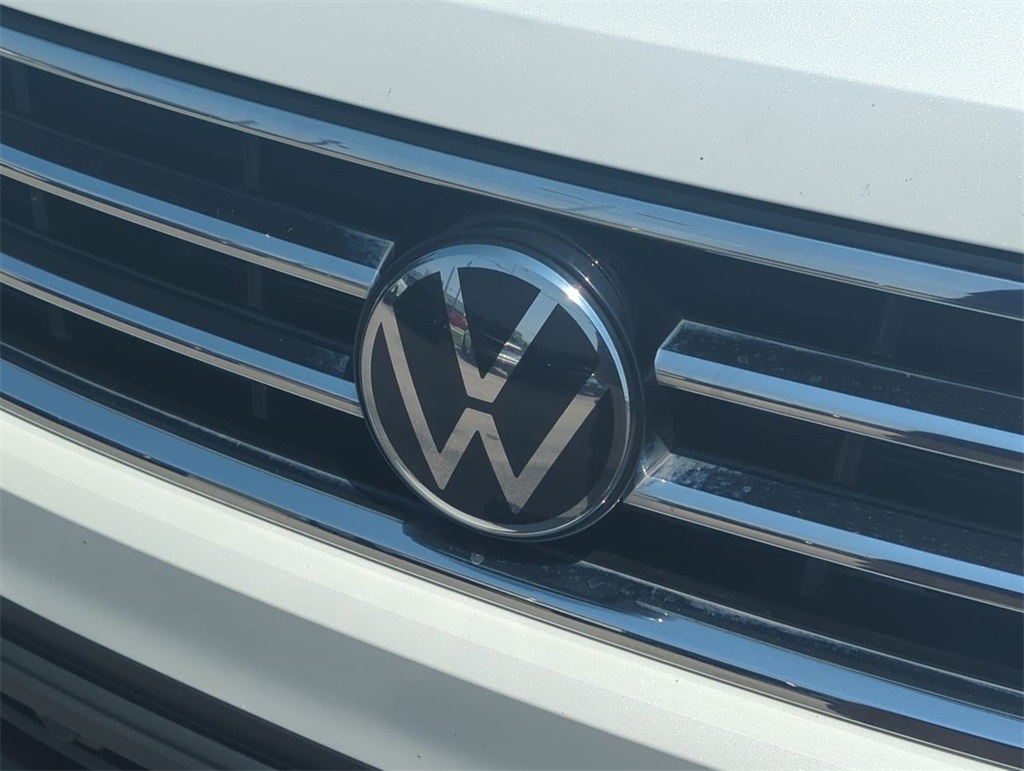 2023 Volkswagen Tiguan SE photo 25