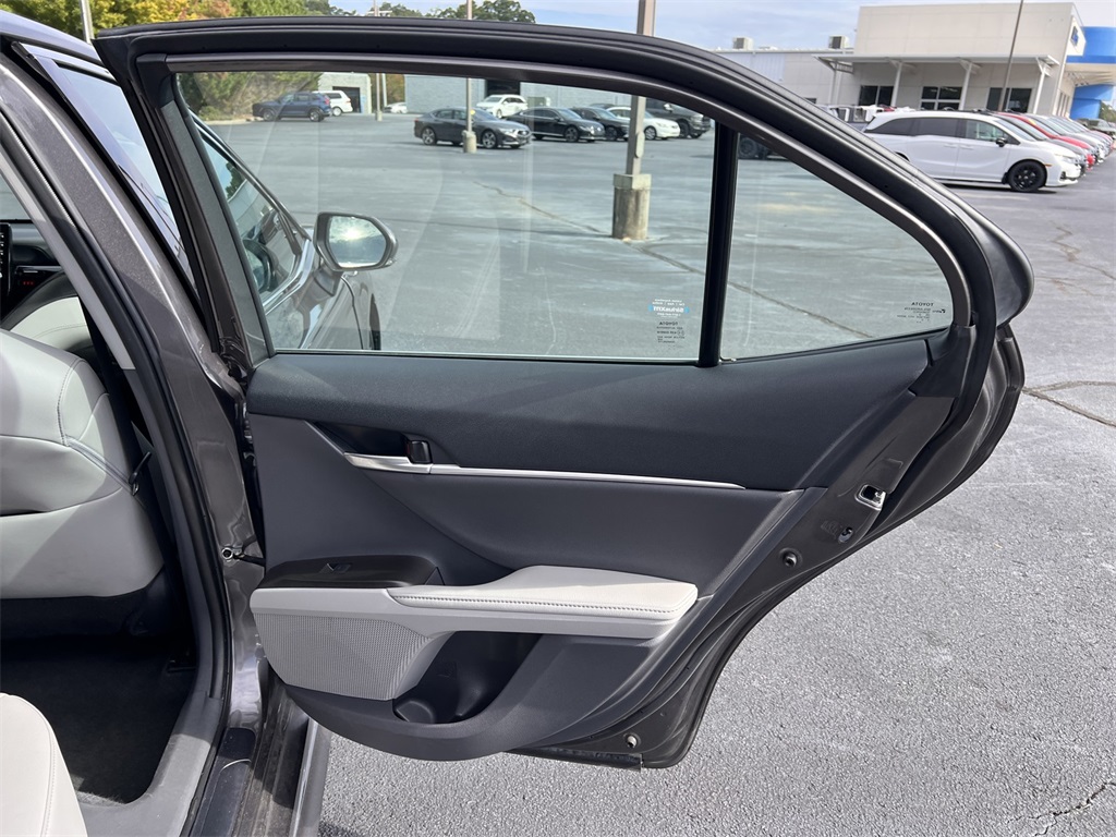 2023 Toyota Camry XSE photo 12