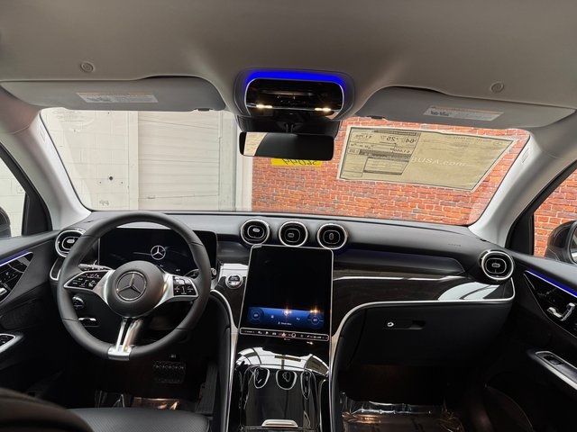 2025 Mercedes Benz GLC 350e 4MATIC photo 12