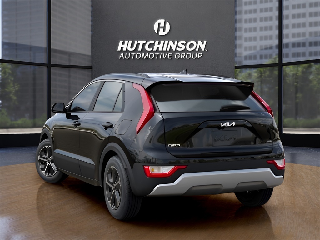 2024 Kia Niro LX photo 4