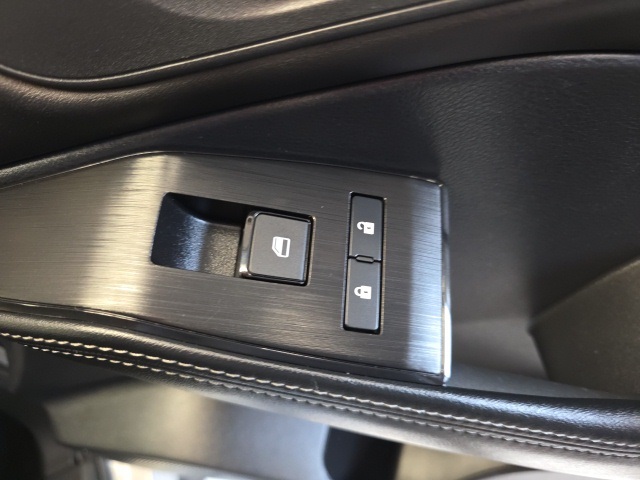 2024 Nissan Rogue SV photo 35