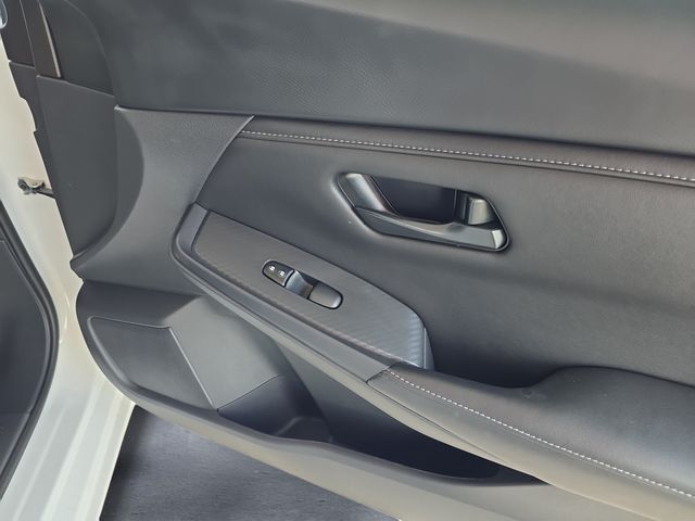 2024 Nissan Sentra S photo 14