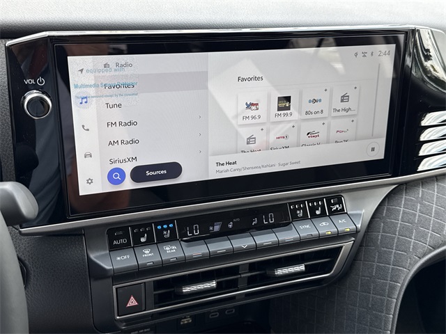 2025 Toyota Camry XLE photo 27