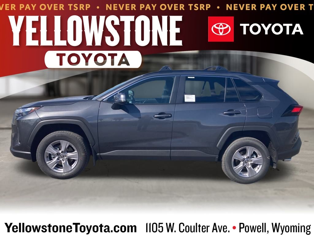 2025 Toyota RAV4 XLE's photo