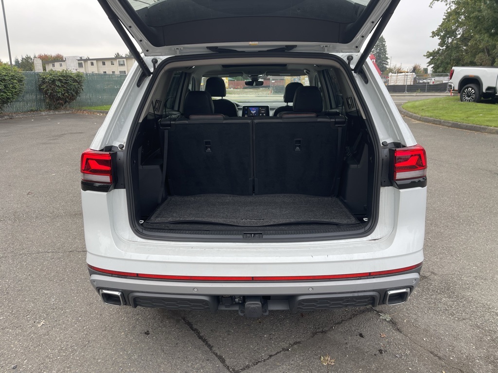 2024 Volkswagen Atlas Peak Edition SE Technology photo 2