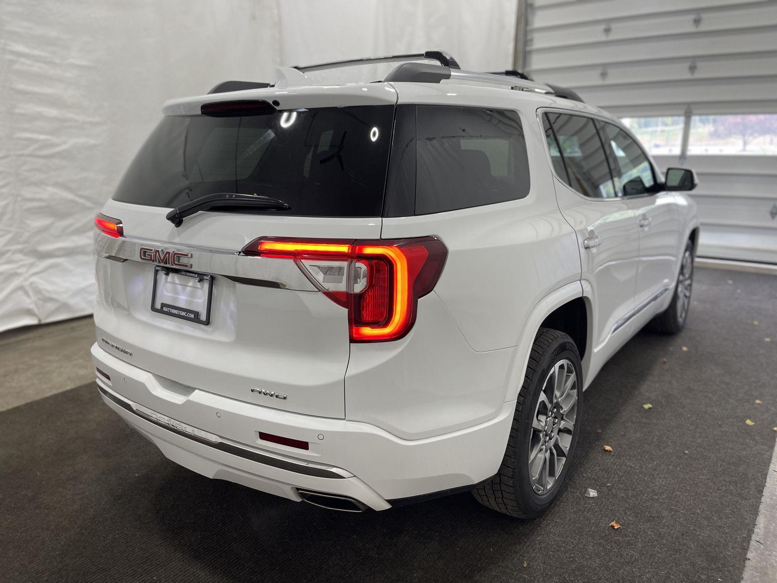 2023 Gmc Acadia Denali photo 4