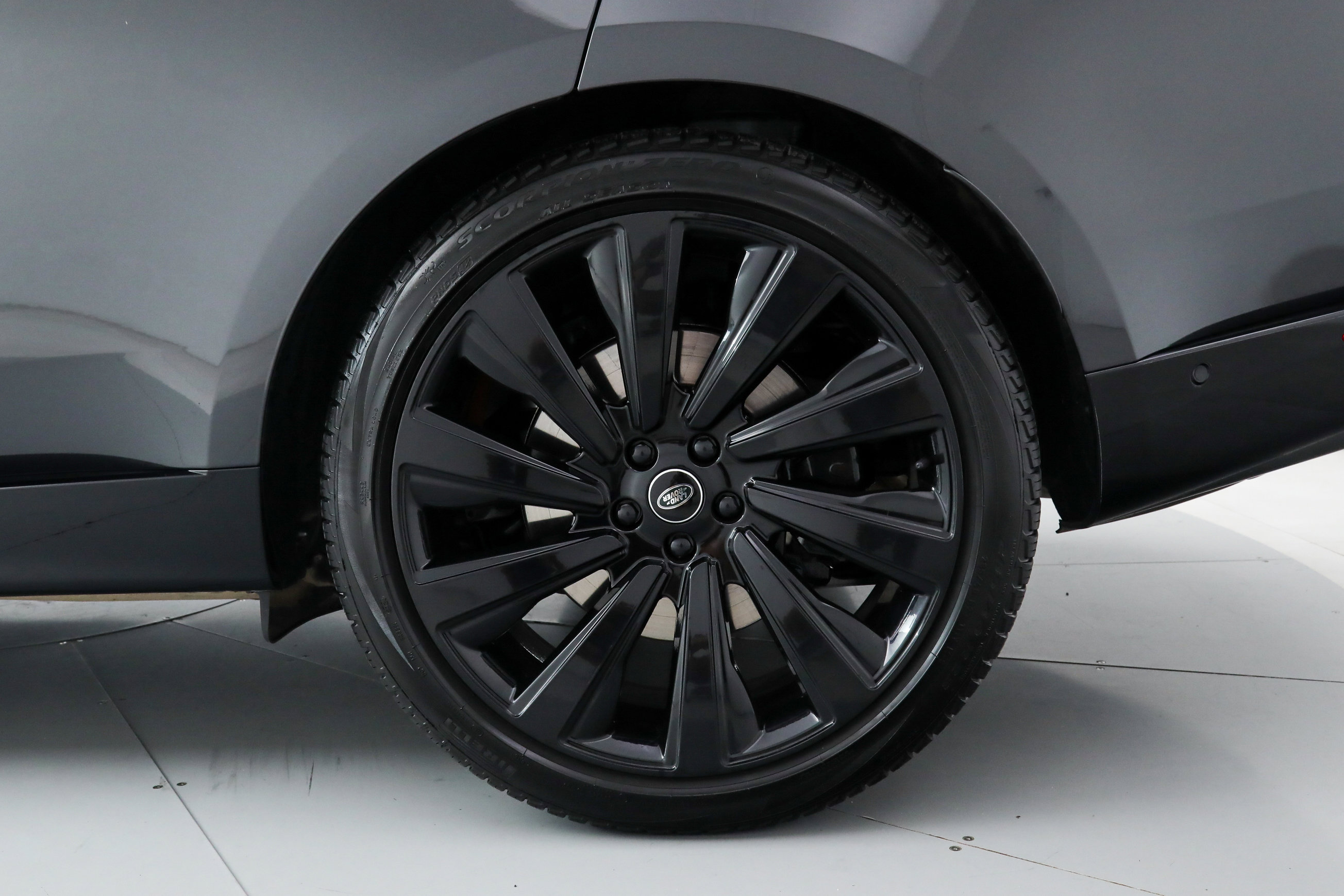 2025 Land Rover Range Rover Autobiography photo 34