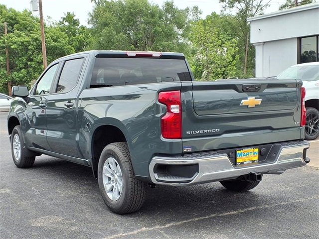 2025 Chevrolet Silverado 1500 LT photo 5
