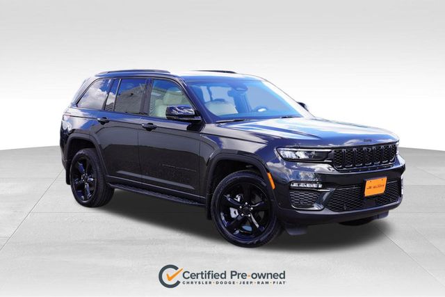 Used 2024 Brown Jeep Limited image 1